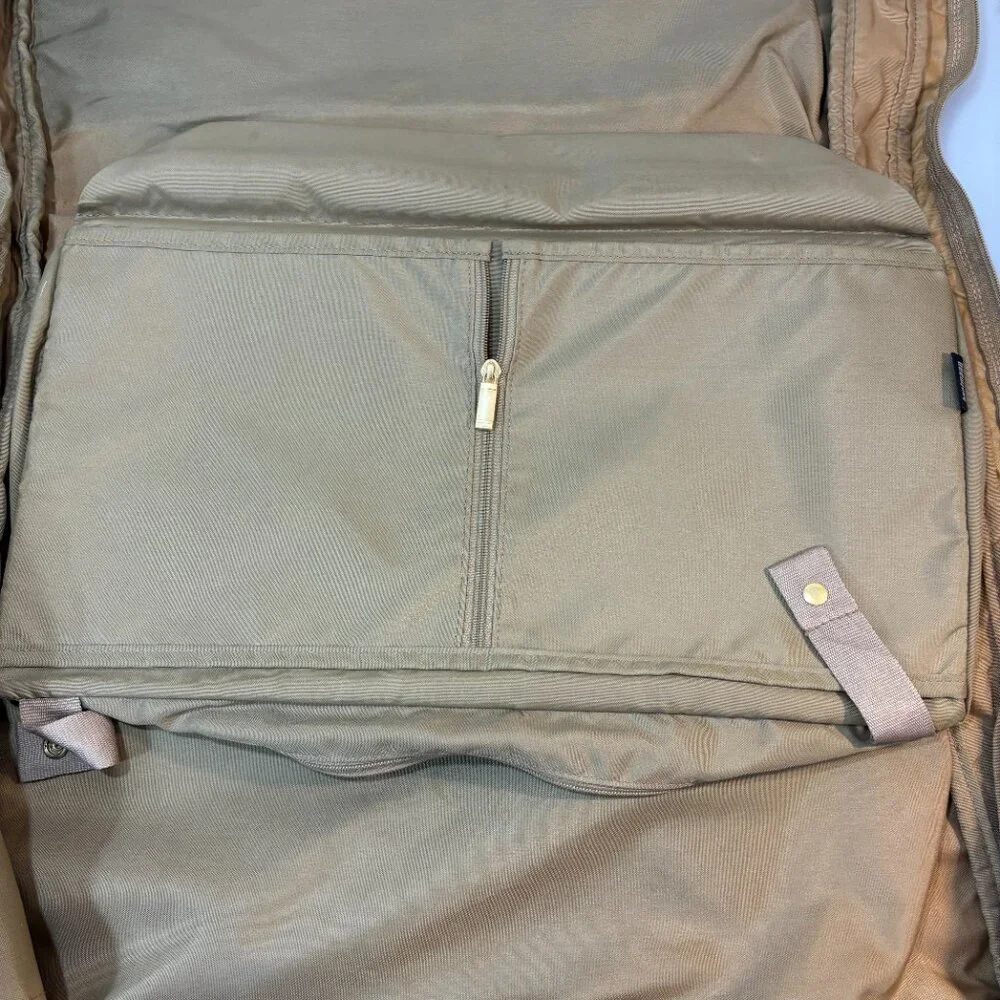 Hartmann Wings Diamond Jacquard Bi-Fold Carrying Garment Bag Luggage 23 x 42